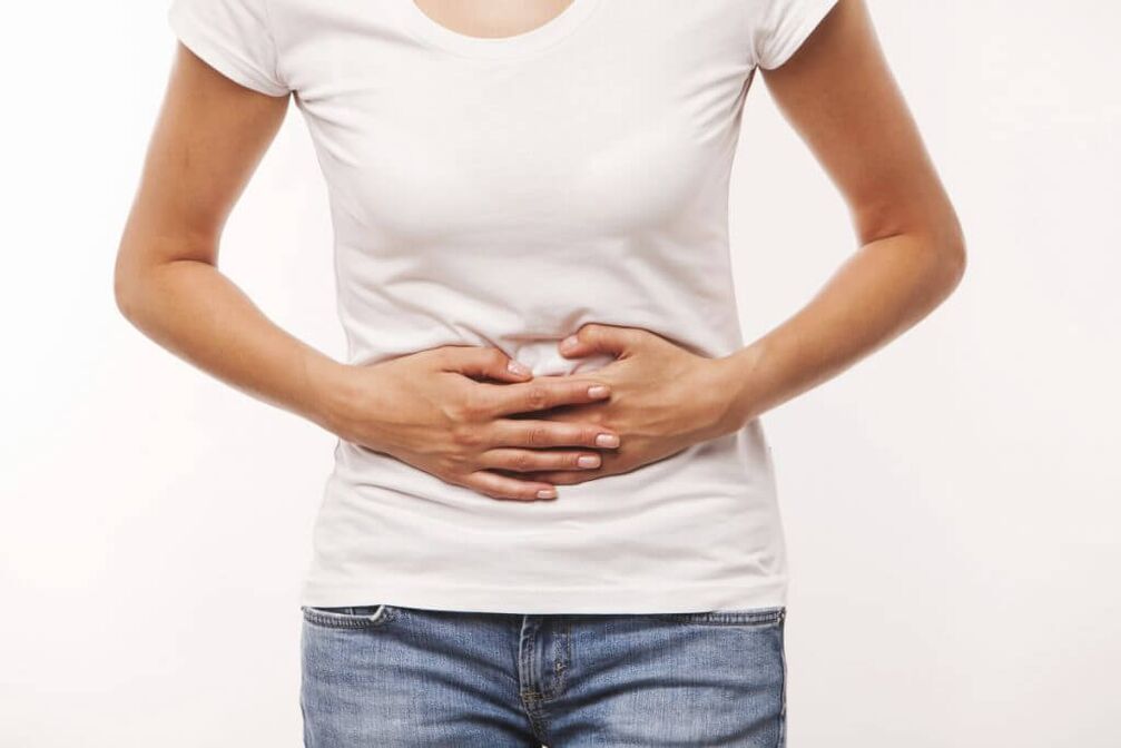 abdominal pain as a sign of the presence of worms