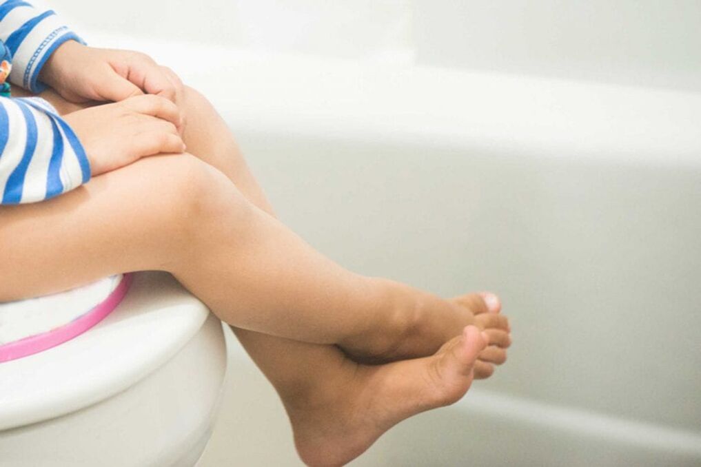 constipation in a child as a sign of the presence of worms